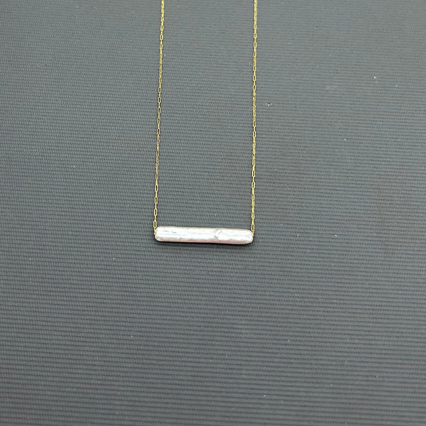 18k Gold plating over Stainless Steel Dainty Freshwater Pearl necklace - Bar