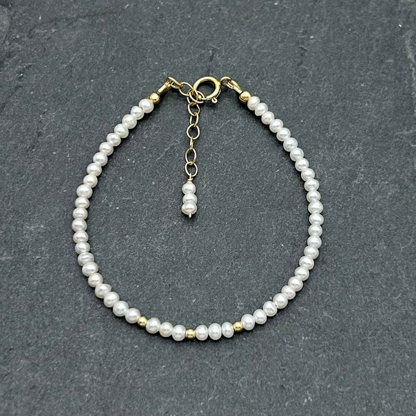 14K Gold Filled - Dainty freshwater pearls bracelet