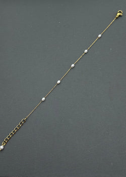 18k Gold plating over Stainless Steel Dainty Freshwater Pearl Bracelet- Stardust