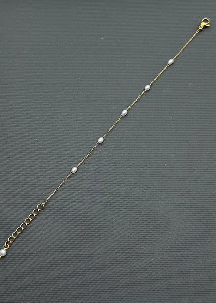 18k Gold plating over Stainless Steel Dainty Freshwater Pearl Bracelet- Stardust