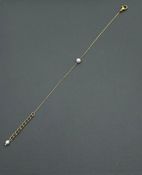 18k Gold plating over Stainless Steel Dainty Freshwater Pearl Bracelet- Single Pearl