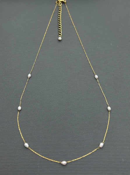 18k Gold plating over Stainless Steel Dainty Freshwater Pearl necklace - Stardust