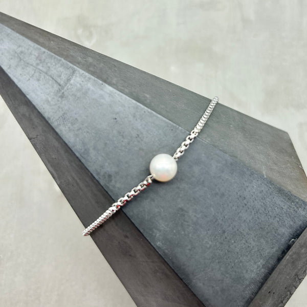 Stainless steel Minimalist necklace - Freshwater Pearl necklace